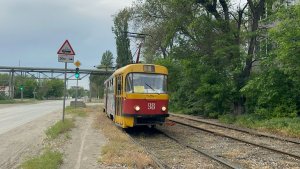 Трамвай Tatra T3SU №98 в Волжском, май 2026 года