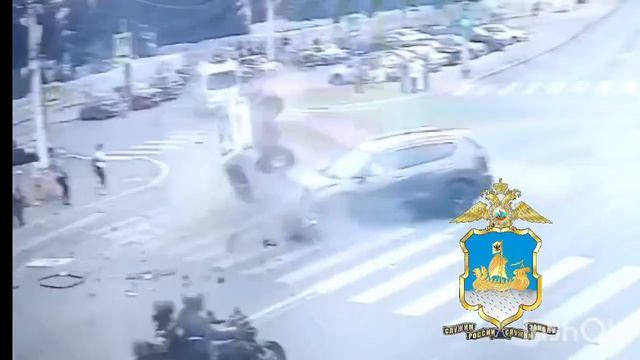 Кострома центр ДТП. Пенсионер на Ниссан не пропустил ниву. смотреть онлайн