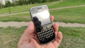 qwerty-cмартфон Nokia E6-00 Black