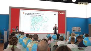 «Невозможно не влюбиться в Россию заново»: Дмитрий Нестеренко о выставке в Москве