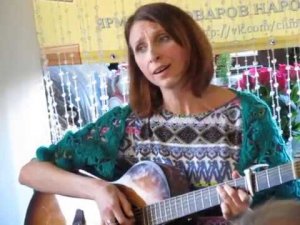 Наталья Астраханцева в БардСалоне «На Вербной, 12»