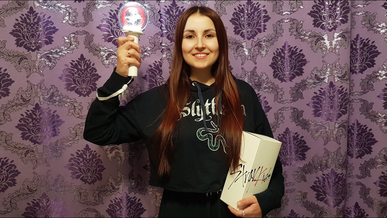 Unboxing Lightstick Stray Kids смотреть онлайн