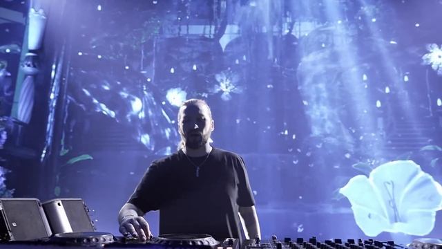 Basement Jaxx - Where's Your Head At (Steve Angello Remix) [LIVE at Tomorrowland Winter 2026] смотреть онлайн