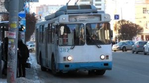 Троллейбус Екатеринбурга БТЗ-5276-04 борт. №382 маршрут 3 на остановке «Гостиница Центральная»