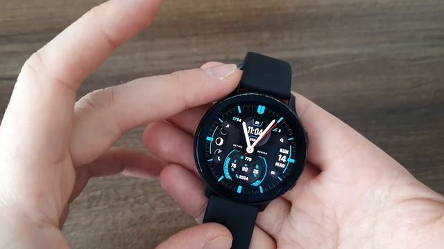 Подборка циферблатов для Galaxy Watch #18 смотреть онлайн