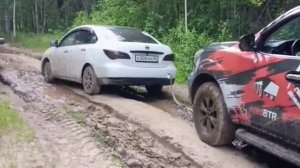 «Первый внедорожный» приходит на помощь