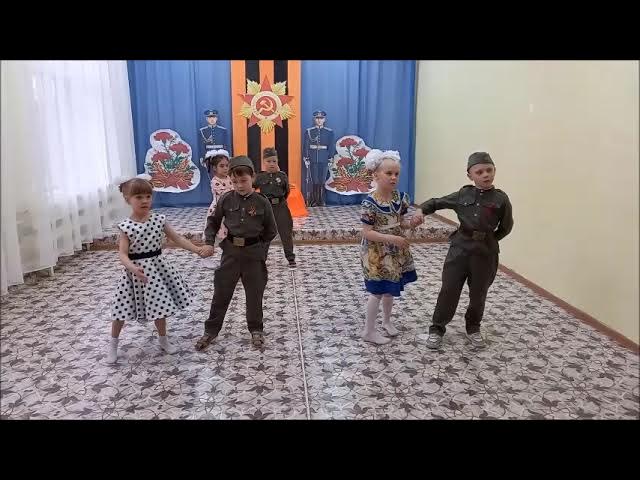 ВАЛЬС В ЛЕСУ ПРИФРОНТОВОМ смотреть онлайн