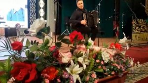 Дамир Султанов...