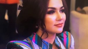 Модар фаришта буд, фақат болу пар надошт,