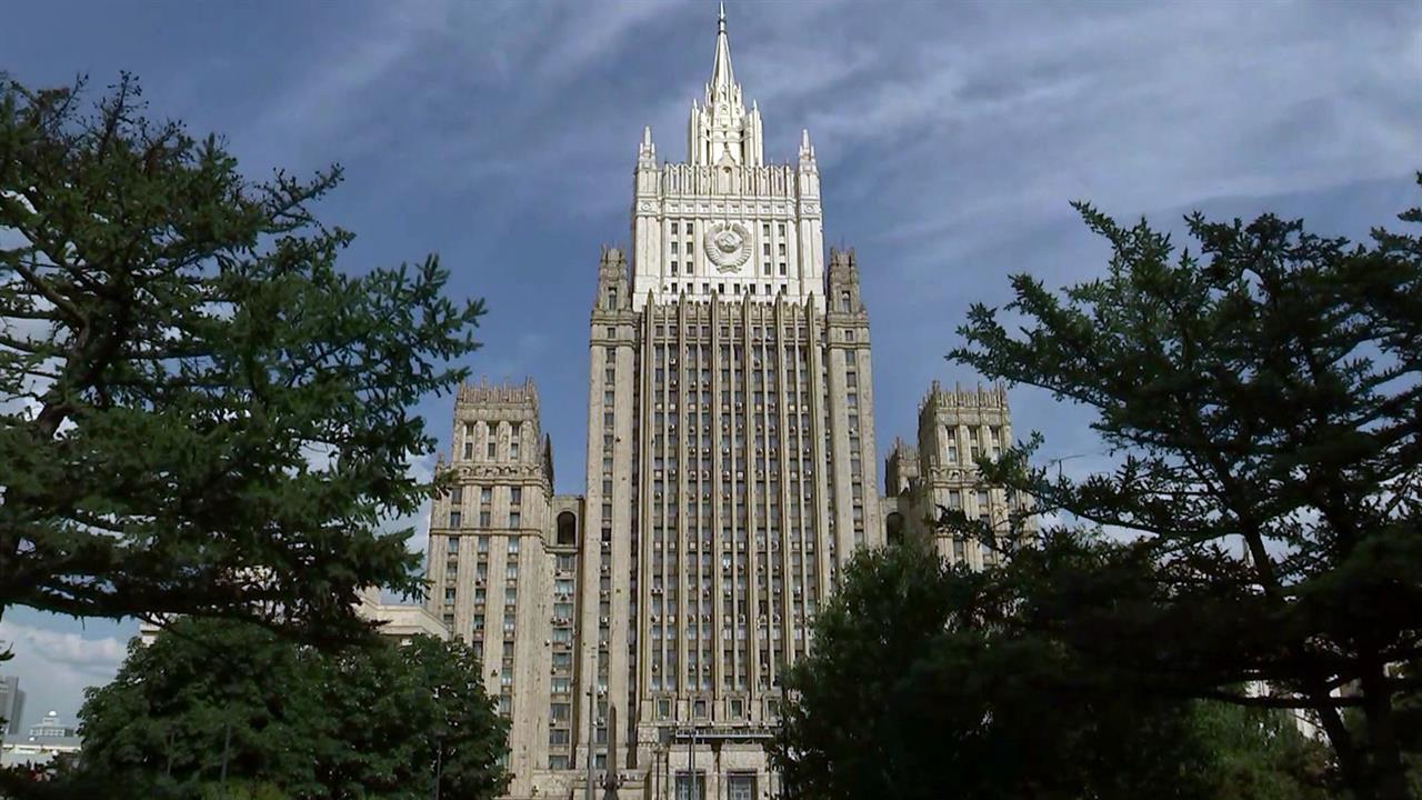 Россия требует от Швеции исключить атаки беспилотников на российские представительства. смотреть онлайн