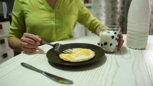 Удар по почкам: чем опасен избыток белка для организма