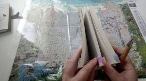 Вяжу, читаю и играю. Чем развлечь себя, когда за окном ливень.