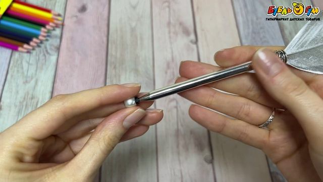 Ручка шариковая CENTRUM Волшебное перо серебристая  - видео
