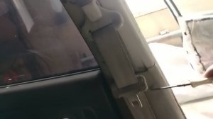 Как снять внутренние обшивки стоек Nissan Expert