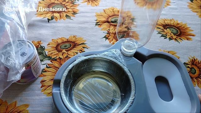 Распаковка подарков для Алиски. Новая посуда и вкусняшки для кошек смотреть онлайн