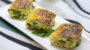 Заливной пирог с зелёным луком, яйцом и тунцом | Нежный, сочный и очень вкусный #170