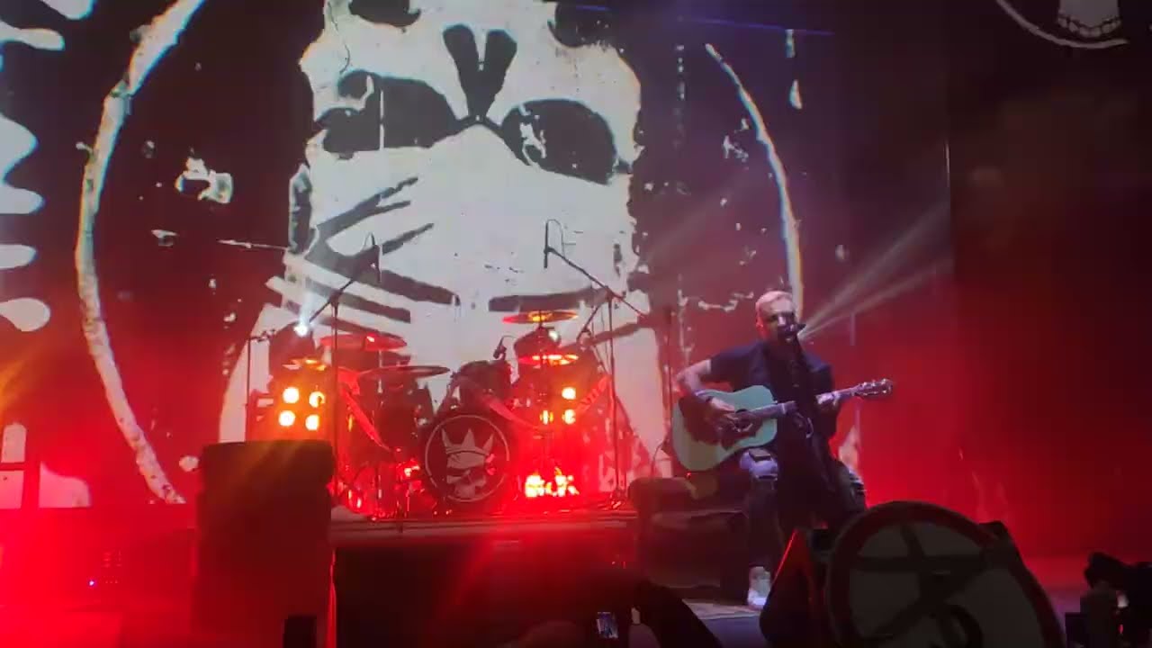 Йорш - Я не вывезу (Акустика) (Live @ Base, Moscow. 2024.10.19) смотреть онлайн