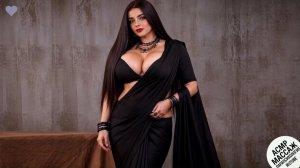 Новая стильная фотосессия! Девушка примеряет свежий образ