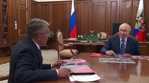 Владимир Путин и Дмитрий Миляев обсудили социально-экономическое развитие Тульской области.