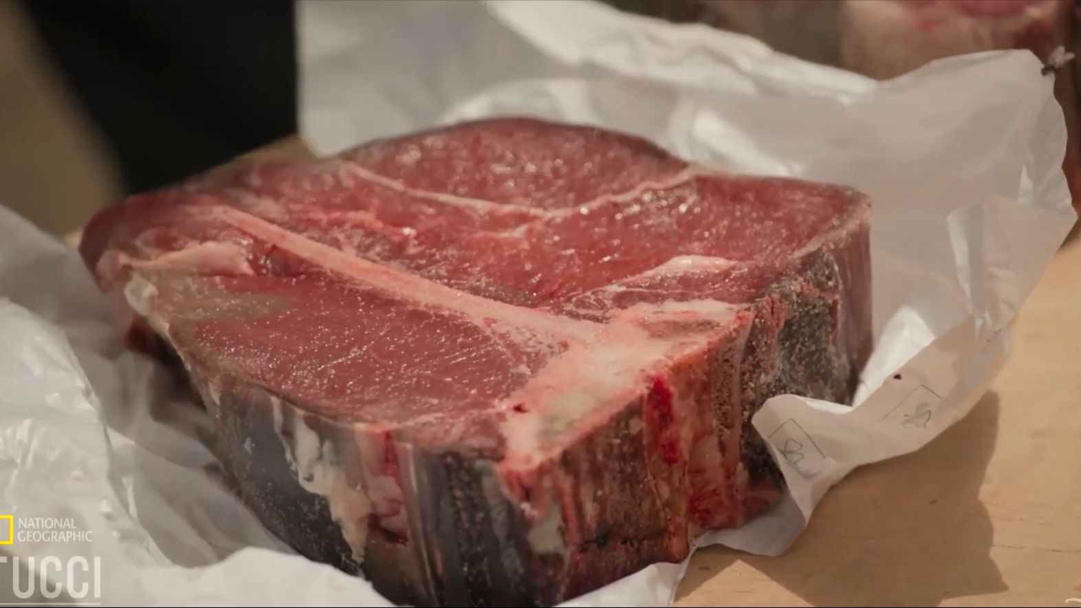 Тоскана Серия 3 T-Bone-стейк по-итальянски. Стэнли Туччи Search for Italy RU OZ 157 смотреть онлайн