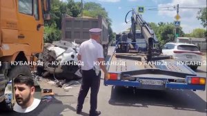 Опубликовано видео с места смертельного ДТП на улице Новороссийской в Краснодаре