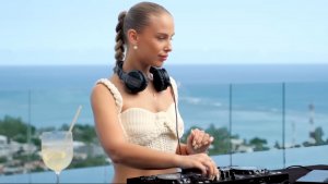 KSENI - Mauritius Ocean View     Afro House & Indie Dance Mix