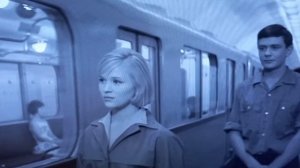 Клип на фильм «Я шагаю по Москве». Песня: «А я иду, шагаю по Москве».