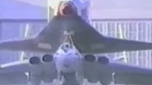 Он не возил пассажиров. Он перевозил невозможное смотреть онлайн