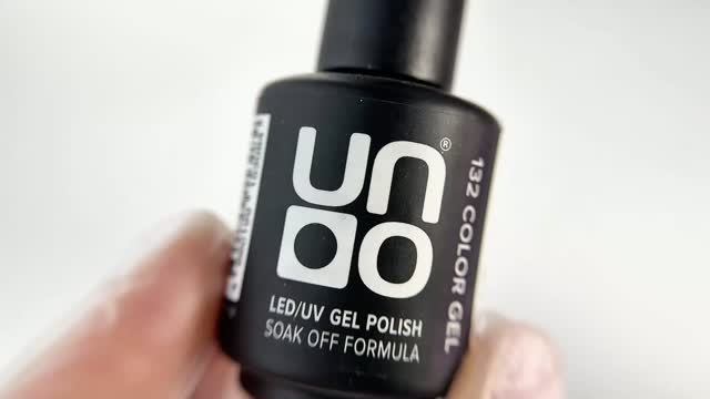 Выкраска: Гель–лак UNO №132 Синий василек - Blue Cornflower смотреть онлайн