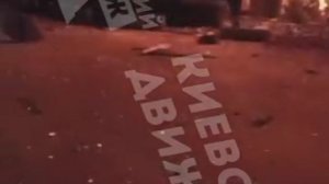 Горит здание Рошен
Напомню, террорист Порошенко регулярно собирает дроны и прочее