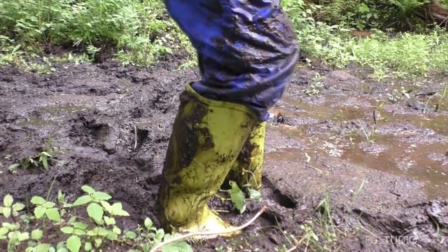 Alice Plays In Deep Mud