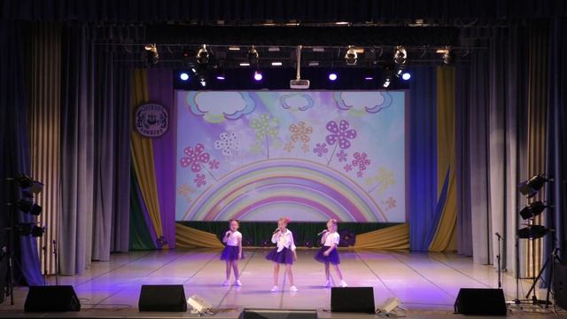 Валерія Різанович, Аля Шкіндер, Катя Поліщук "Найкраща донечка" (вокальний гурток "МІКС")🍡 смотреть онлайн