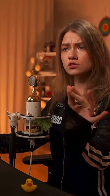 Идеальный голос! Ave Maria а капелла cover. Поёт Саша Квашеная