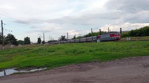 ЭП1М-576 с поездом №80 Сириус - Архангельск и Ра-2-02303 №6633 сообщением Тамбов - Мичуринск