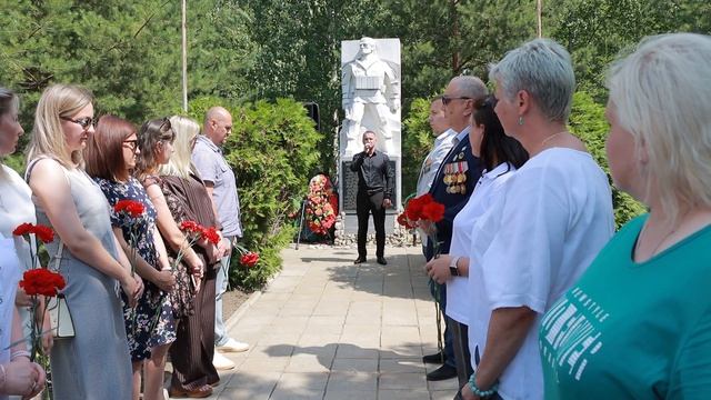 Минитнг ко Дню памяти и скорби ветеранов боевых действий смотреть онлайн