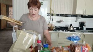 Опять нахапала. Делюсь своими впечатлениями. У нас ураган.