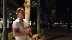 И Упав На Колени на пляже в Испании - Её пел Юра Шатунов