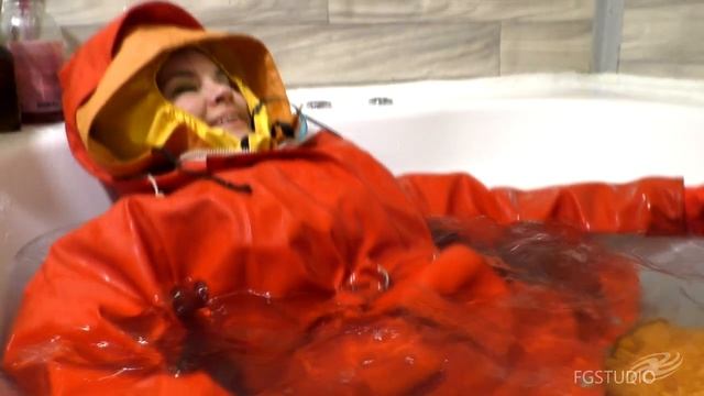 Waterproof Rainwear Test-2