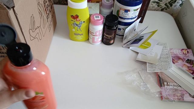 Распаковка заказа Фаберлик по 7 и 8 каталогам и Эйвон по каталогу май