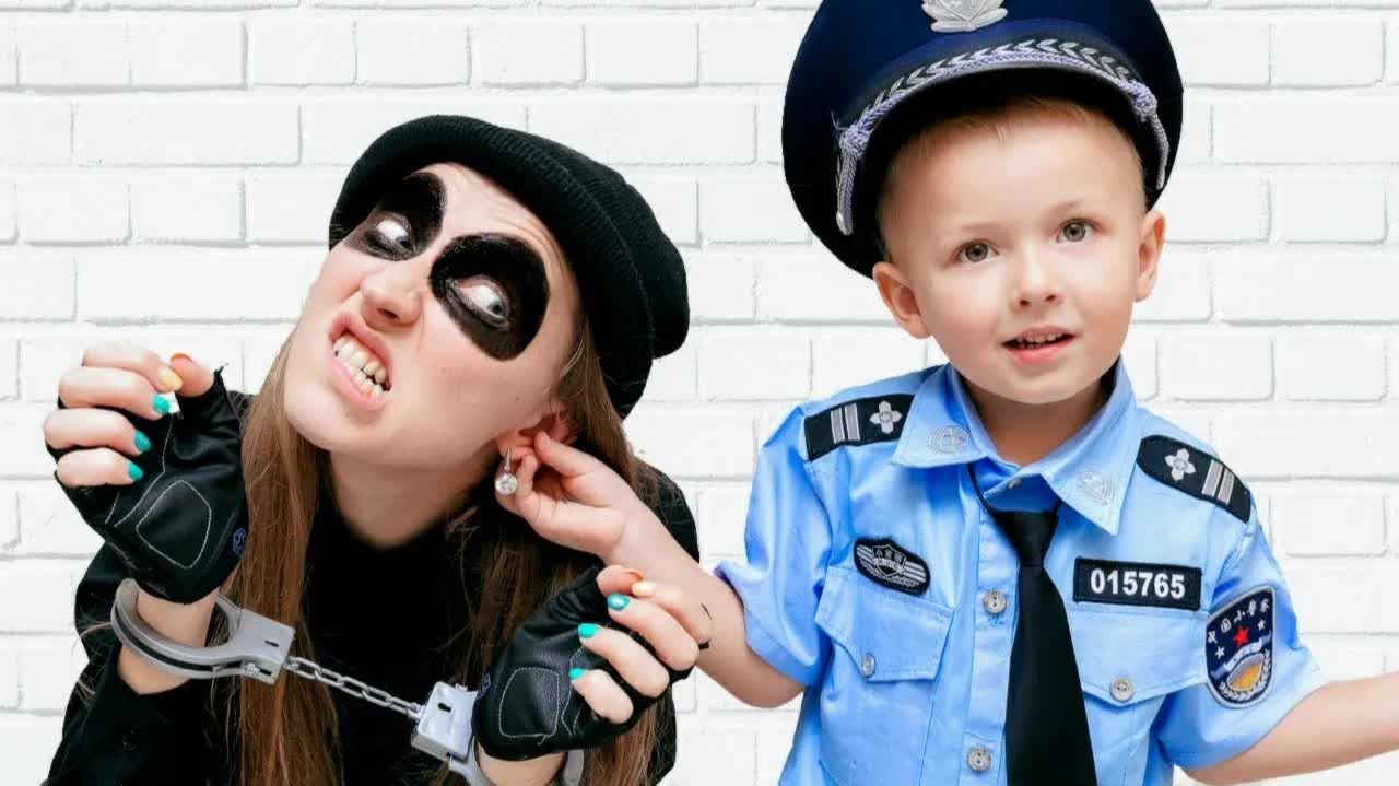 Catch a thief in a police car + more Kids Videos by Kita Nikita смотреть онлайн