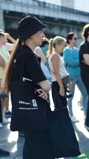 Яркие футбольные выходные вместе с Hisense в Музеоне!