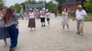 ДОРОГИЕ ДРУЗЬЯ ❗ А МЫ ПОЕМ 🎤  И ТАНЦУЕМ И ВАМ ВСЕМ ЖЕЛАЮ ТОГО ЖЕ..🥳 НО УЖЕ НА ДРУГОЙ  ПЛОЩАДКЕ ...