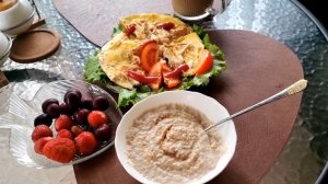 07.07.Жрущая,Чавкающая тетка,Фффууу.