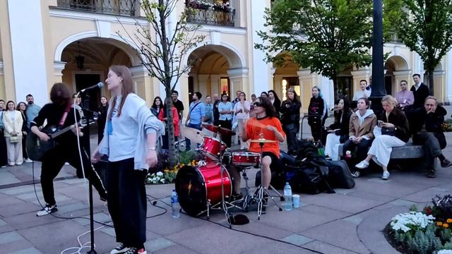 Уличные музыканты СПБ смотреть онлайн