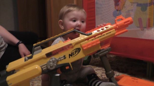 ГИГАНТСКИЙ NERF смотреть онлайн