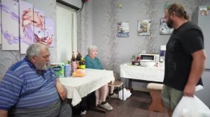 Пенсионерка вместо продуктов получила это Что купил сын домой вместо еды Деньги на ветер РАСПАКОВКА