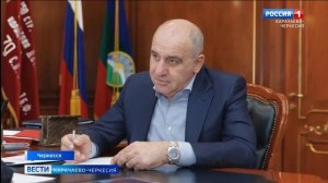 Глава КЧР и руководитель КЧГУ Умар Узденов обсудили перспективы развития учебного заведения