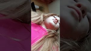 ребята извините пожалуйста что я сегодня выложила видео просто просто вчера у меня сел телефон