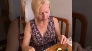 Включила музыку😄 сделала себе зарядку😂🙈