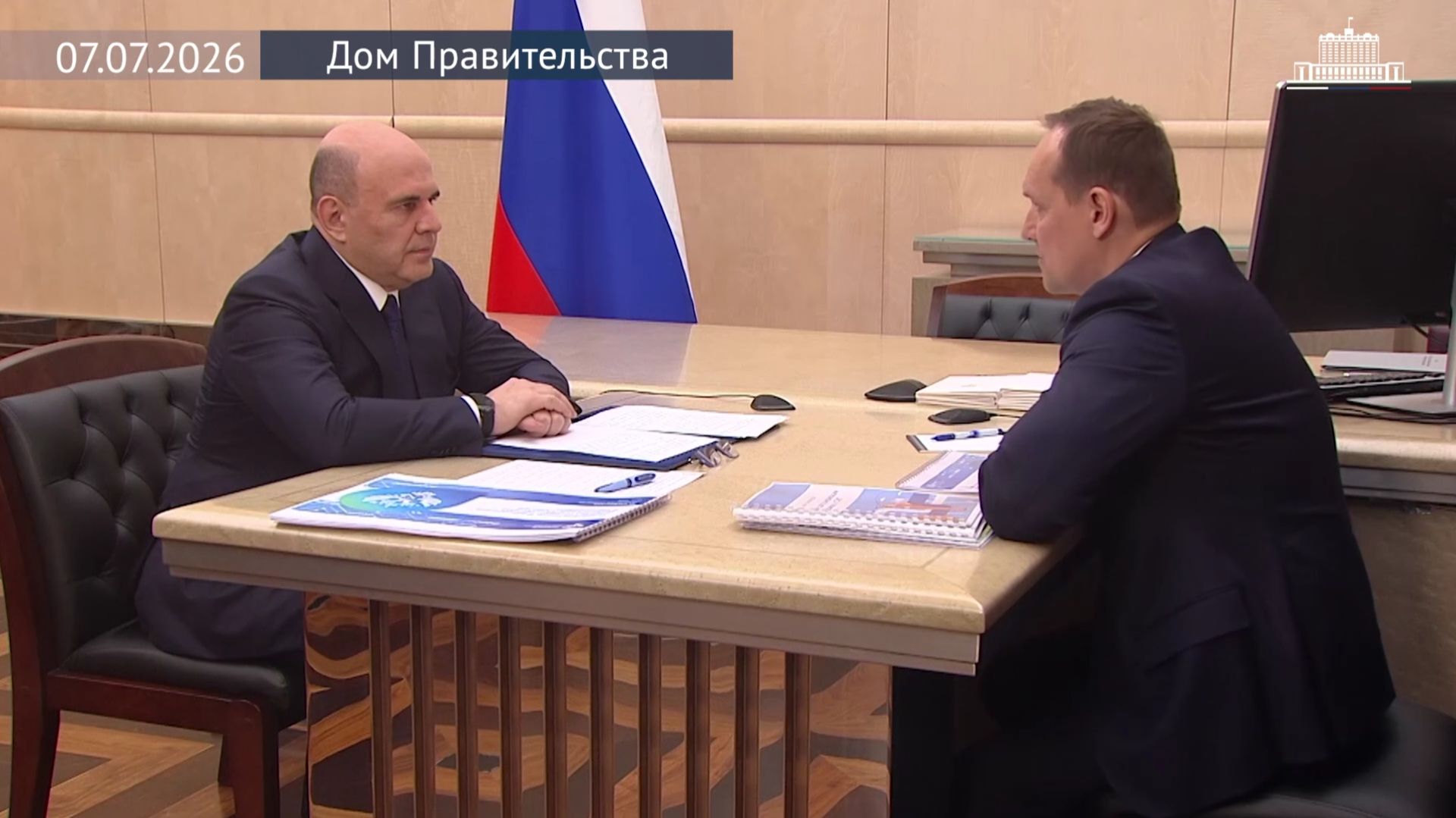 Председатель Правительства РФ М.Мишустин с руководителем Росреестра Олегом Скуфинским, 7 июля 2026